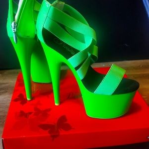 UV green pleasers